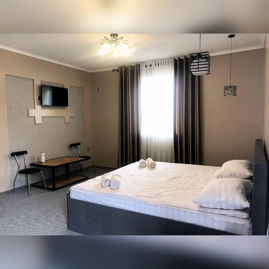 Ave hotel Oš Exteriér fotografie
