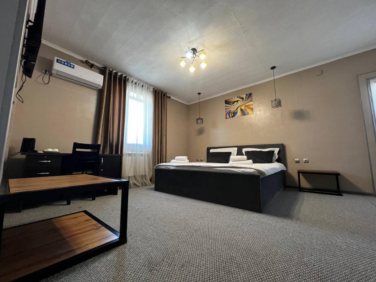 Ave hotel Oš Exteriér fotografie